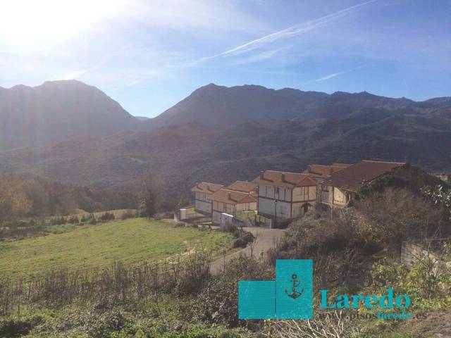 Terreno en Venta en Calle Barruelo de Ruesga, 1 en Ruesga