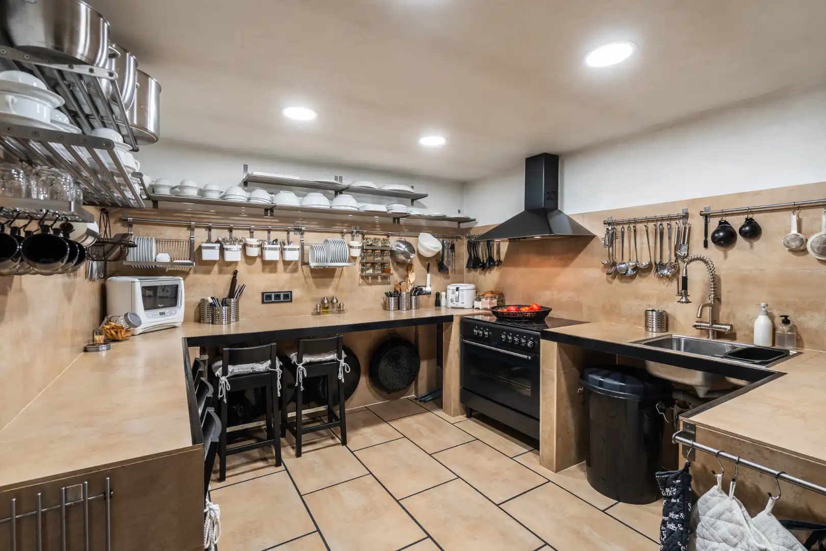 Kitchen of Houses for sale in Manzanares El Real  with Air Conditioner, Heating and Private garden