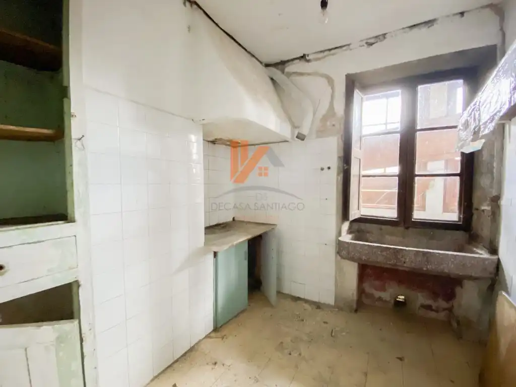 Cuina de Casa o xalet en venda en Santiago de Compostela 