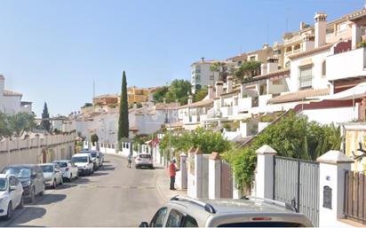 Vista exterior de Casa o xalet en venda en Rincón de la Victoria amb Jardí privat i Piscina