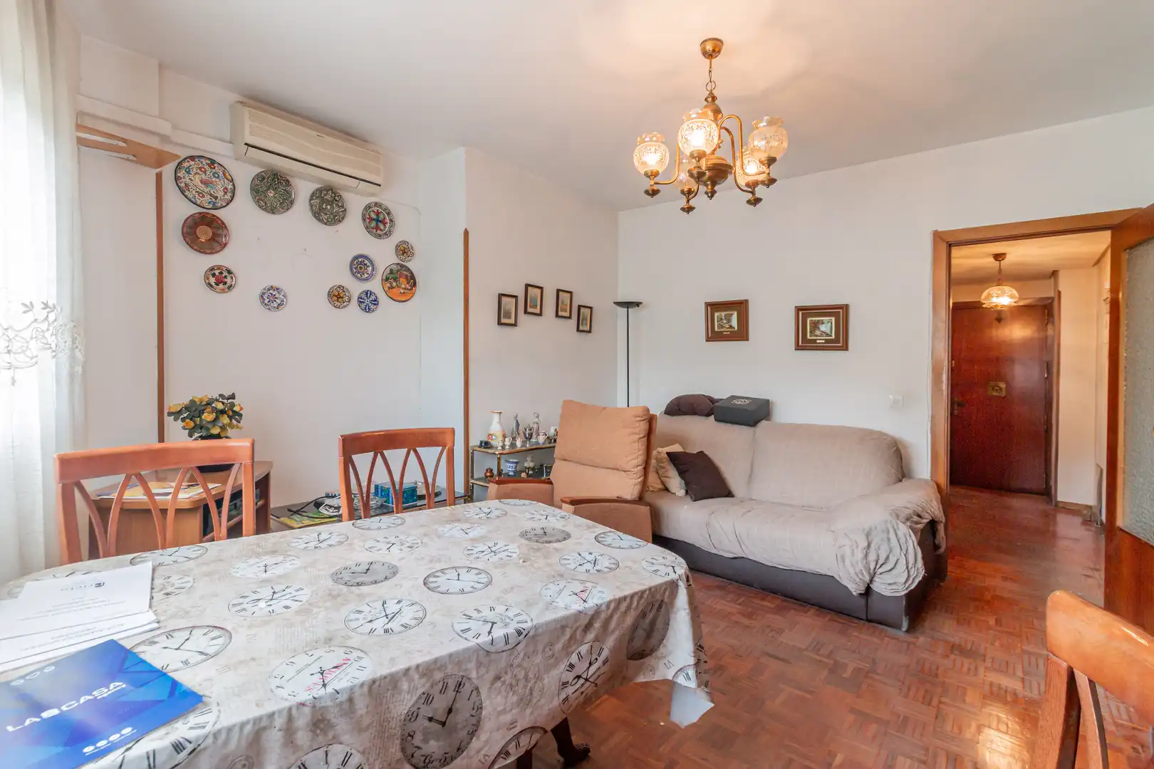 Sala d'estar de Pis en venda en Madrid amb Calefacció