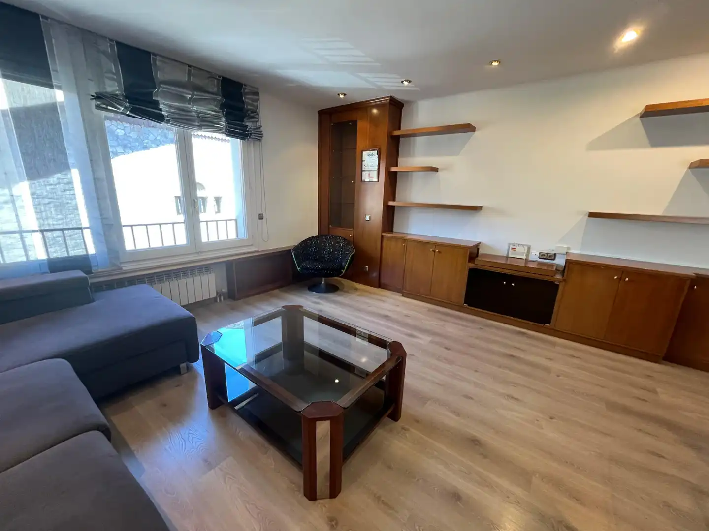 Living room of Flat for rent in Escaldes – Engordany  with Heating, Parquet flooring and Furnished