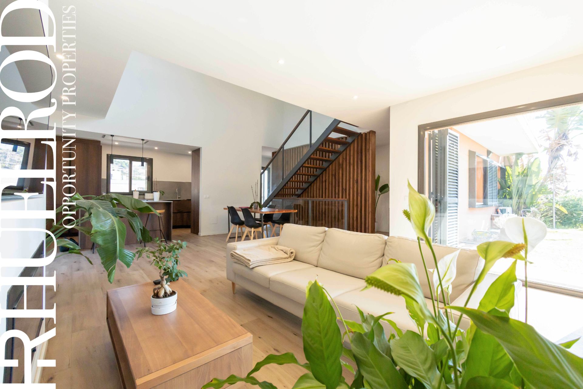 Sala de estar de Casa o chalet en venta en Mataró con Aire acondicionado, Calefacción y Jardín privado
