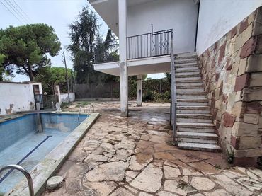 Casa amb piscina en venda a Carrer del Corredor