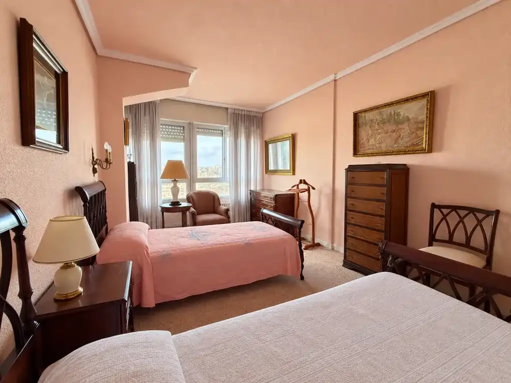 Flat with lift for sale in Avenida de los Castros, imagen 30