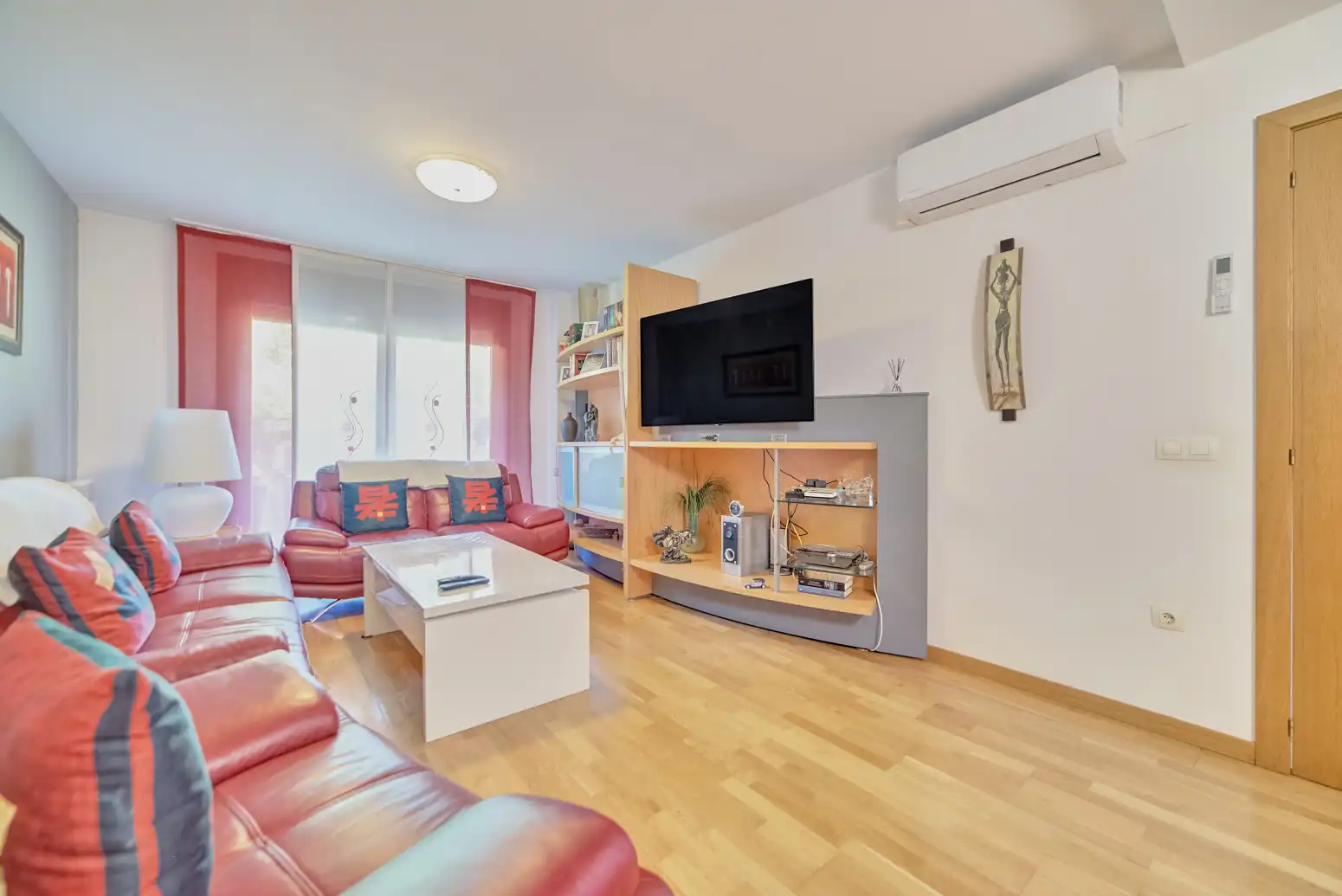 Living room of Detached homes for sale in Enériz / Eneritz  with Heating, Private garden and Parquet flooring