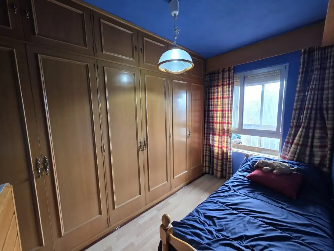 Bedroom of Flat for sale in Madrid  with Furnished
