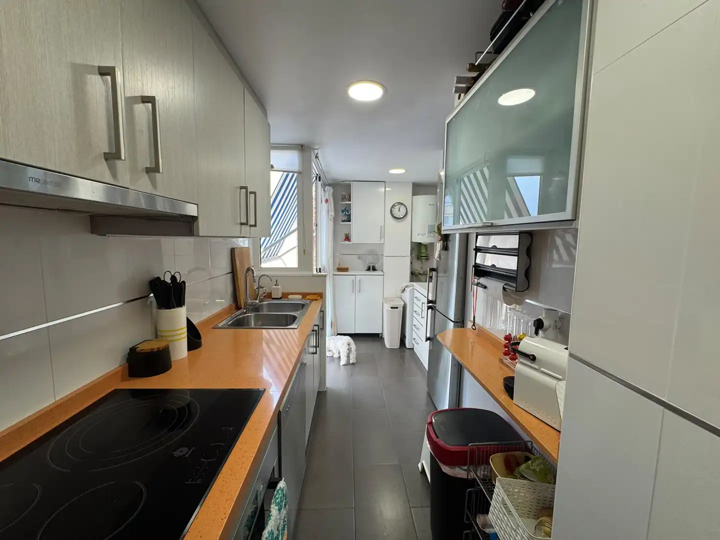 Cuina de Apartament de lloguer en El Campello amb Aire condicionat, Calefacció i Moblat