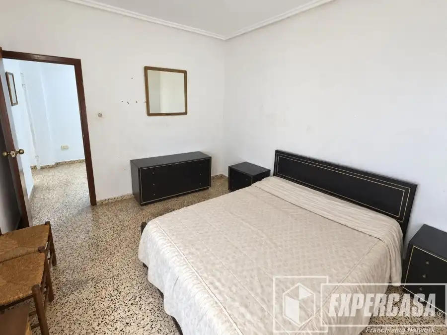 Bedroom of Flat for share in Casco Antiguo  