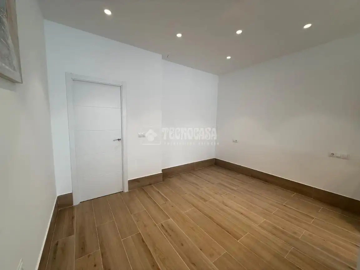 Study for sale in Madrid