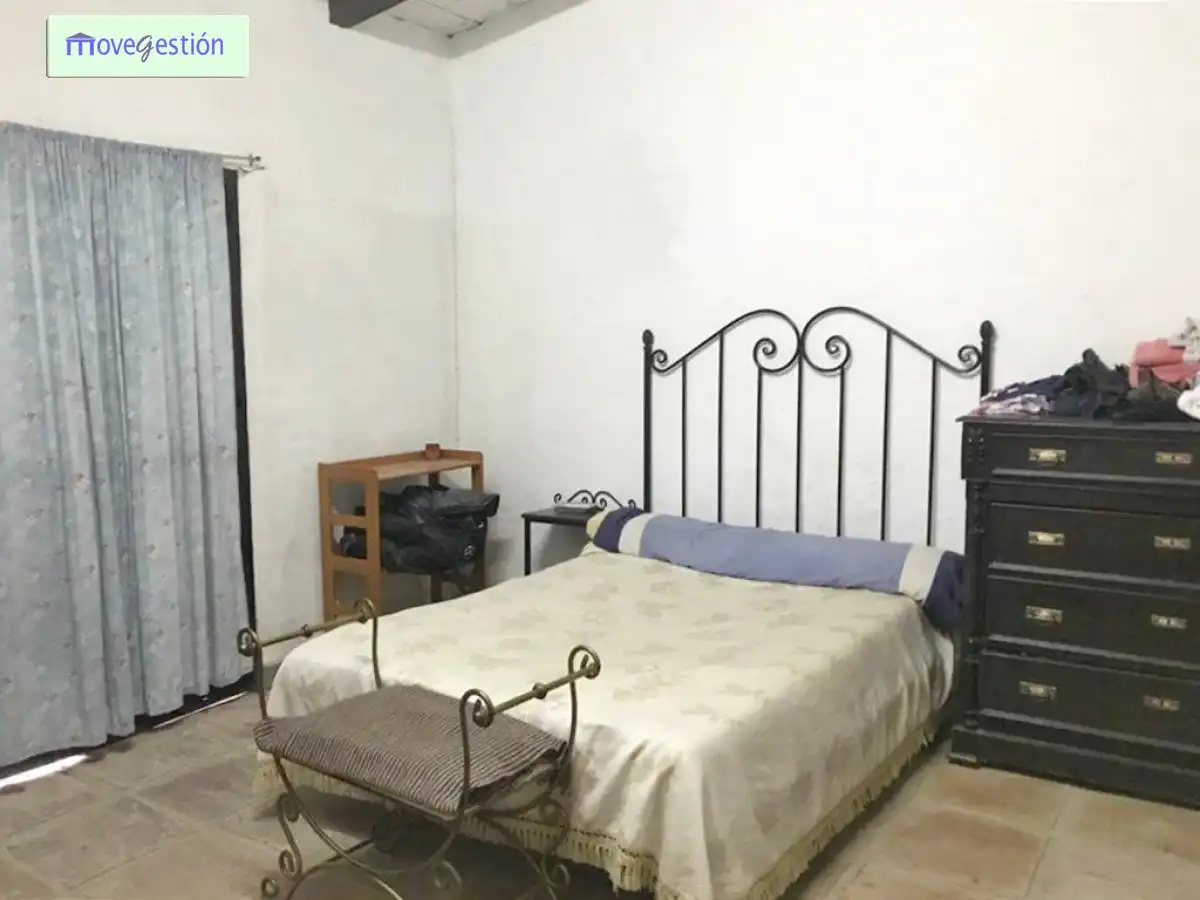 Dormitori de Casa o xalet en venda en Ubrique amb Terrassa, Piscina i Moblat