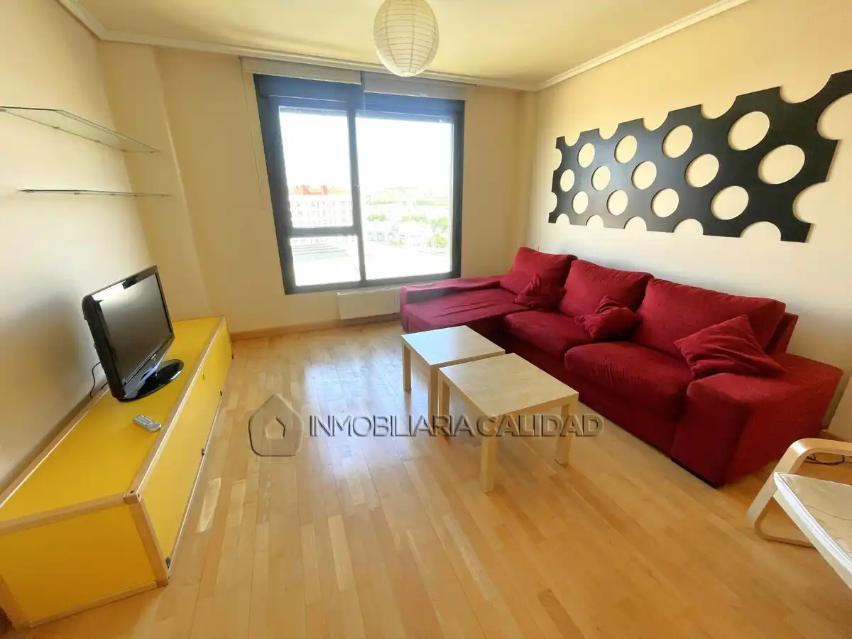 Sala de estar de Piso en venta en Burgos con Calefacción, Terraza y Trastero