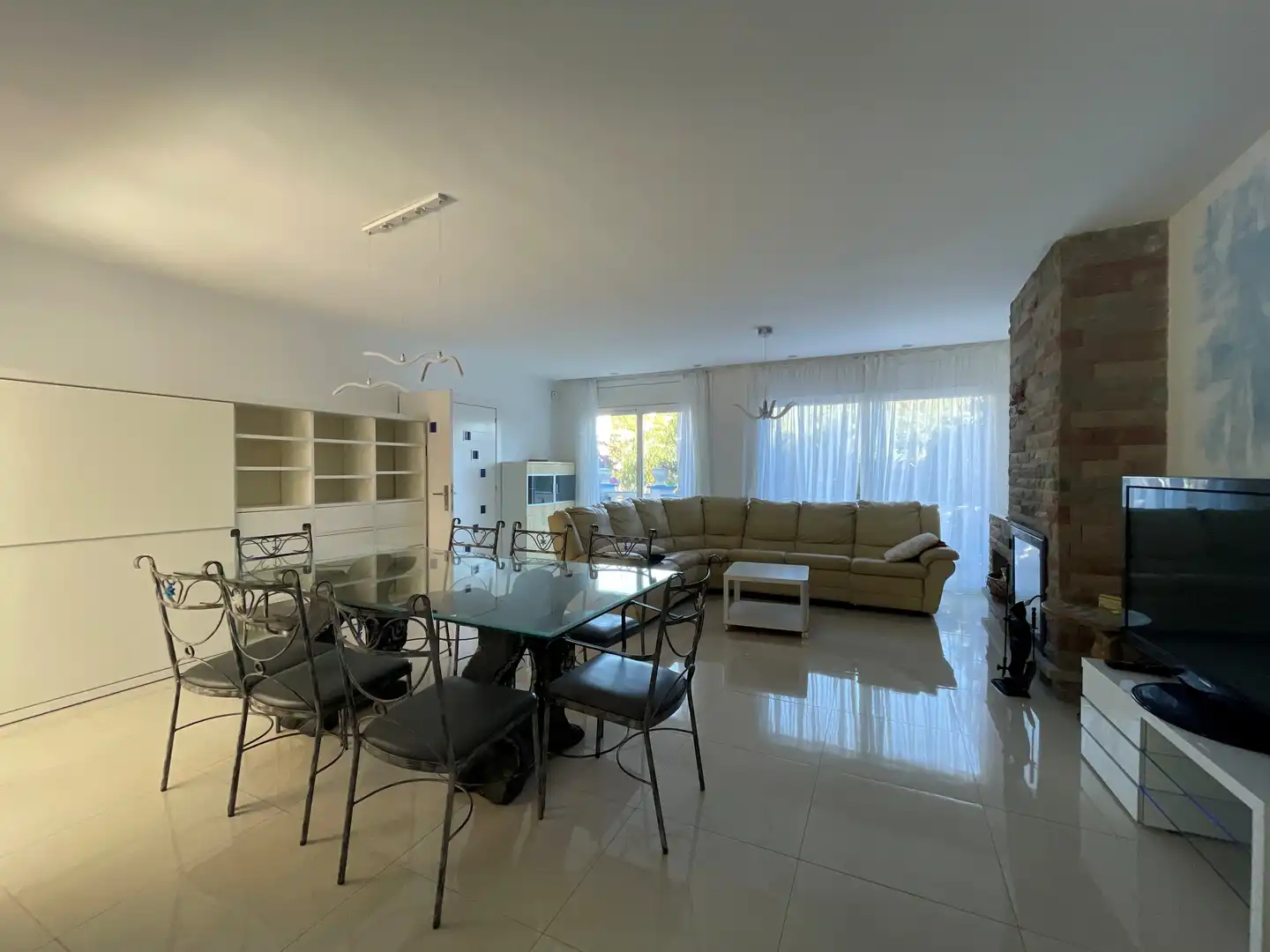 Houses for rent in Montmar