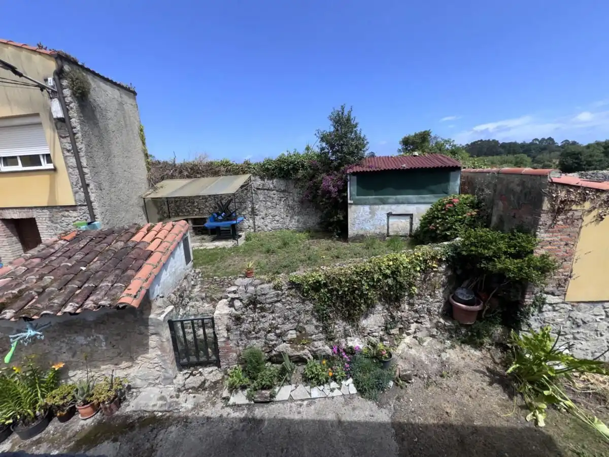 Casa adosada en venta en Llanes con Calefacción, Jardín privado y Terraza