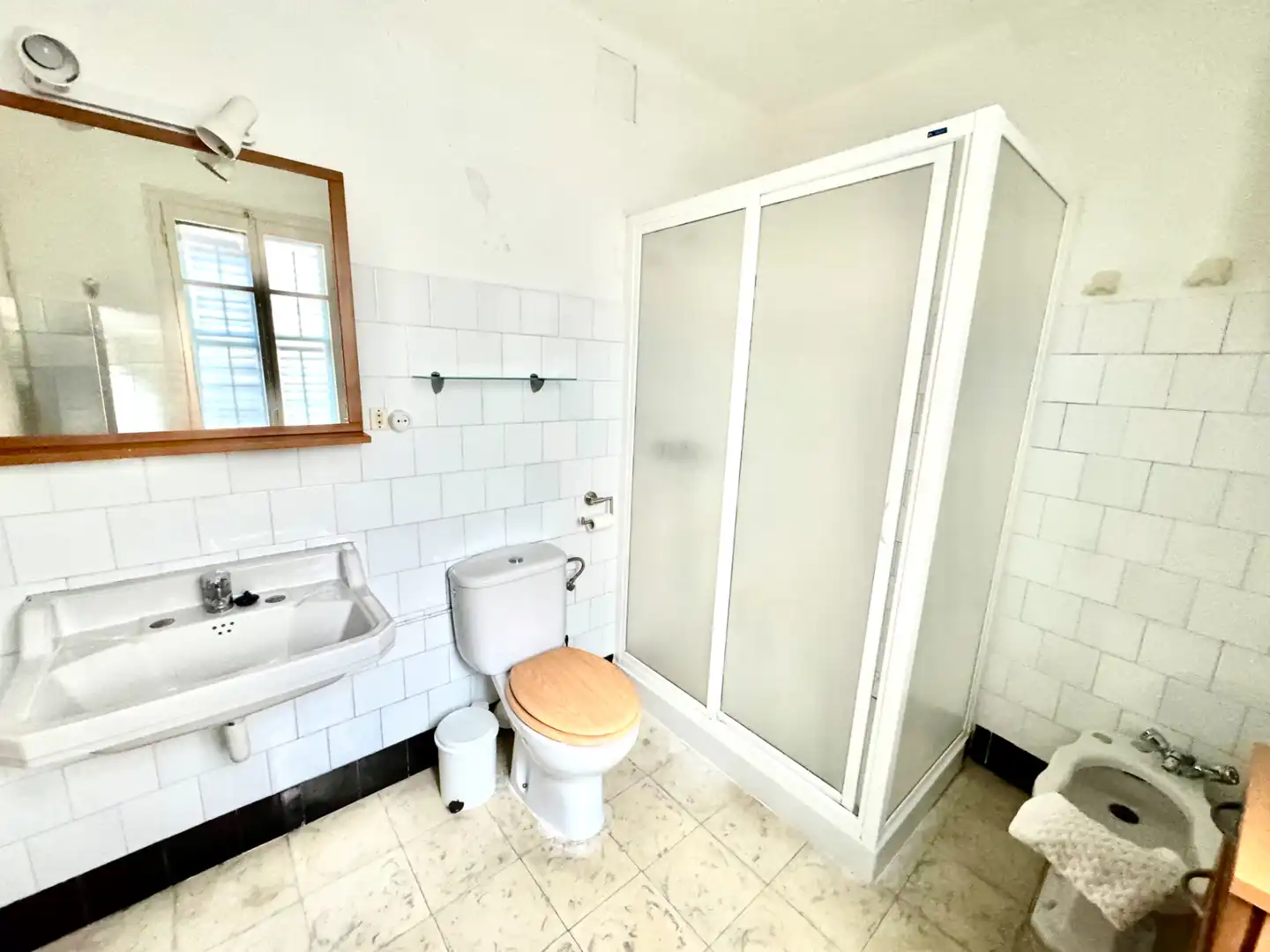 Badezimmer von Gebäude zum Verkauf in Palamós