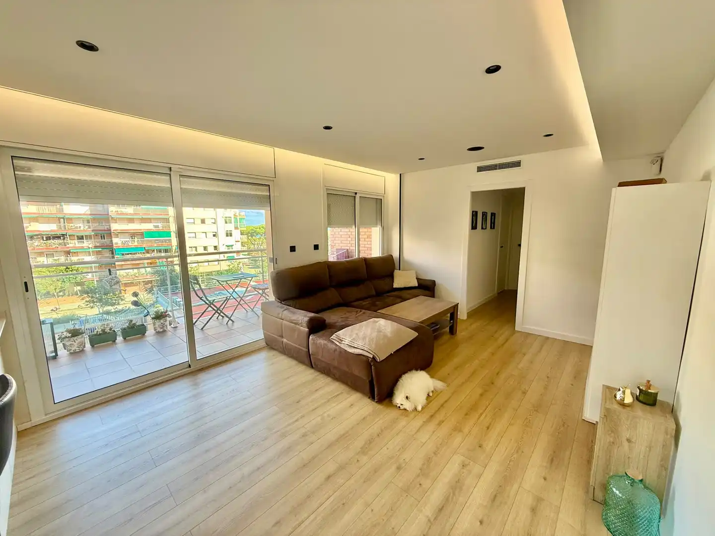 Sala de estar de Piso en venta en Malgrat de Mar con Aire acondicionado, Calefacción y Parquet