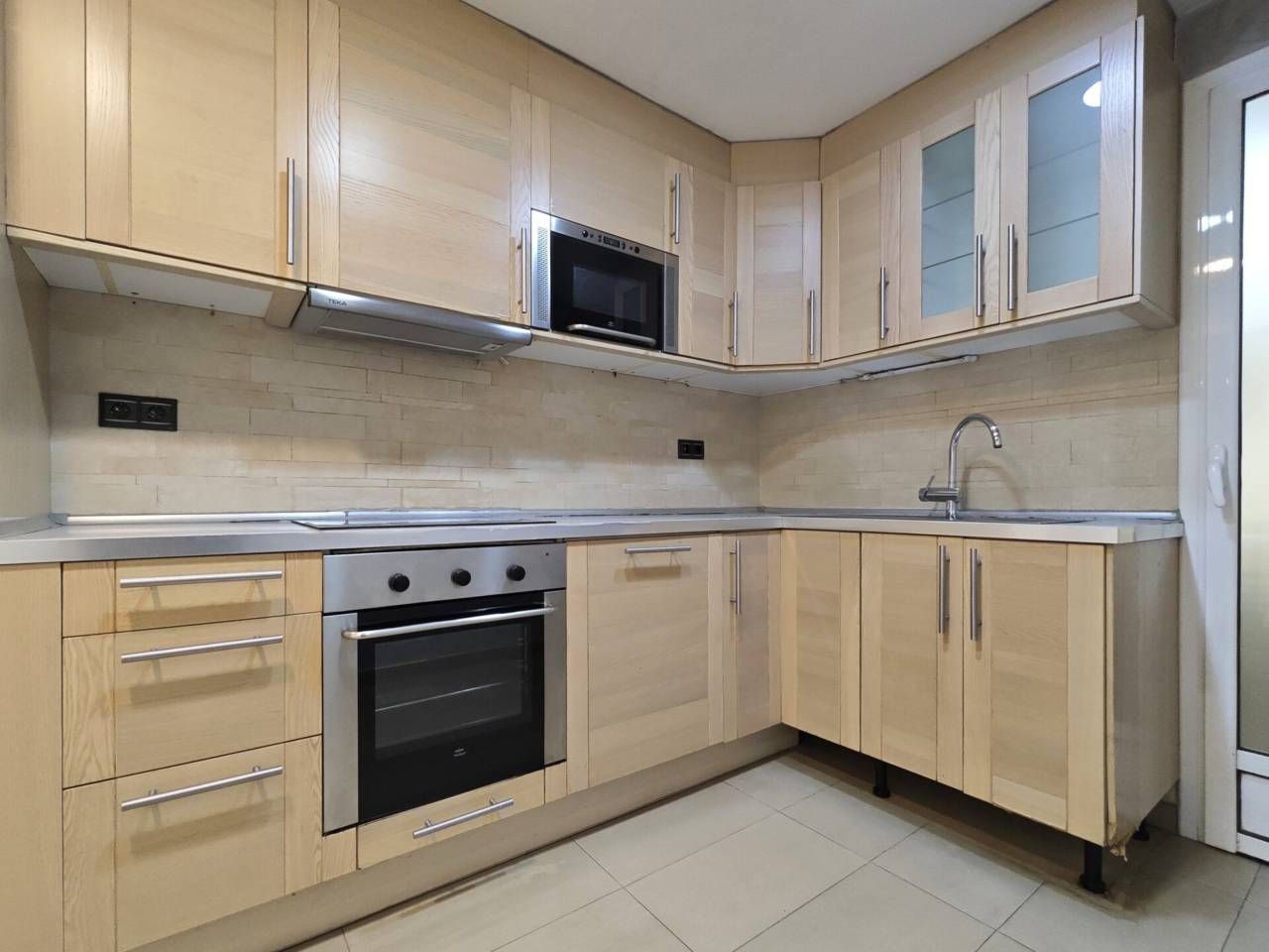 Kitchen of Flat for sale in Manresa  with Air Conditioner, Heating and Parquet flooring