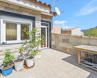 Vista exterior de Casa o xalet en venda en Montcada i Reixac amb Aire condicionat, Calefacció i Terrassa
