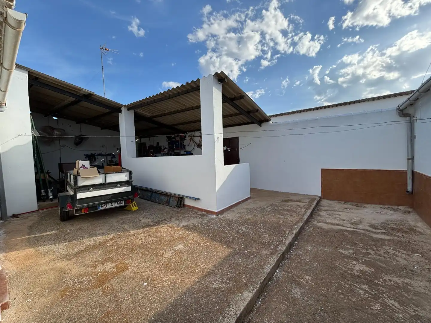 Exterior view of Detached homes for sale in Bobadilla - Bobadilla Estación - La Joya