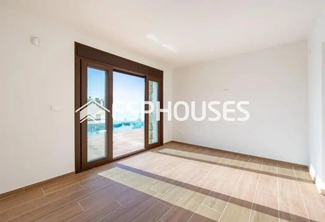 Haus oder Chalet zum Verkauf in Altea mit Klimaanlage, Schwimmbad und Haustechnik