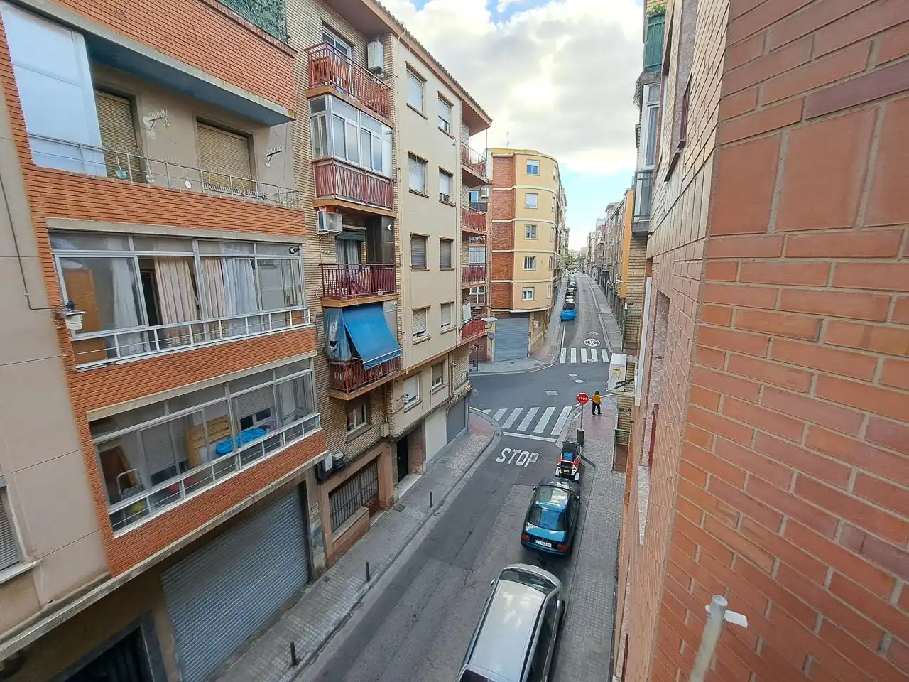Exterior view of Flat for sale in Zaragoza  with Air Conditioner