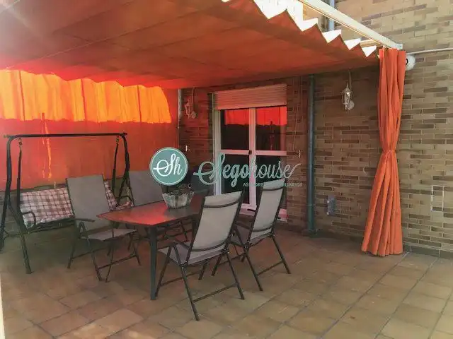 Terrace of Flat for sale in Santa María la Real de Nieva  with Parquet flooring, Terrace and Storage room