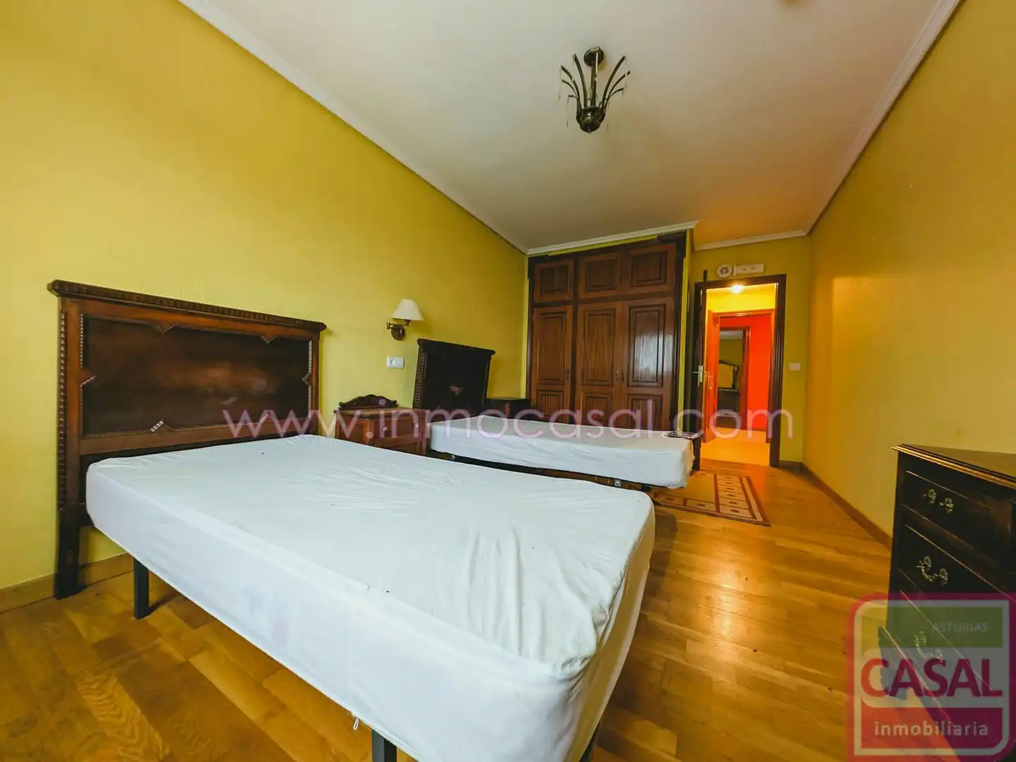 Habitación de Casa o chalet en venta en León Capital  con Calefacción, Trastero y Amueblado