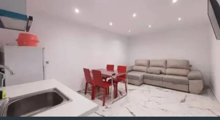 Local comercial en venda a Calle Avenida Matías Saez Tejeda, imagen 3