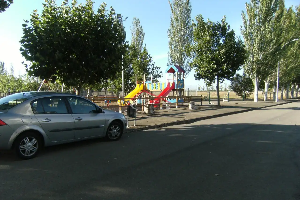 Parkplatz von Wohnung zum Verkauf in Mansilla de las Mulas mit Heizung, Terrasse und Möbliert