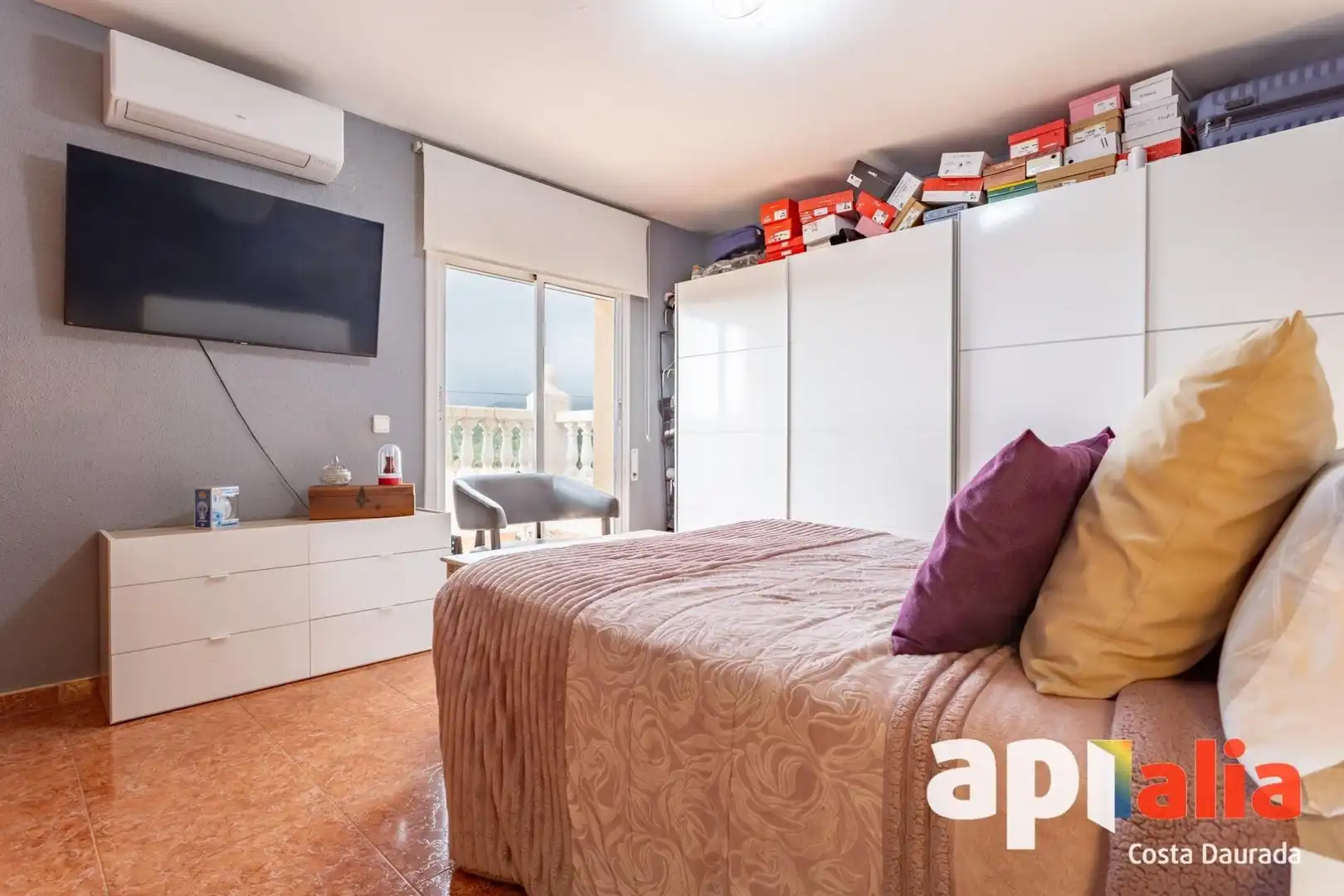 Casa aparellada amb terrassa en venda a Carrer Pamplona, imagen 14