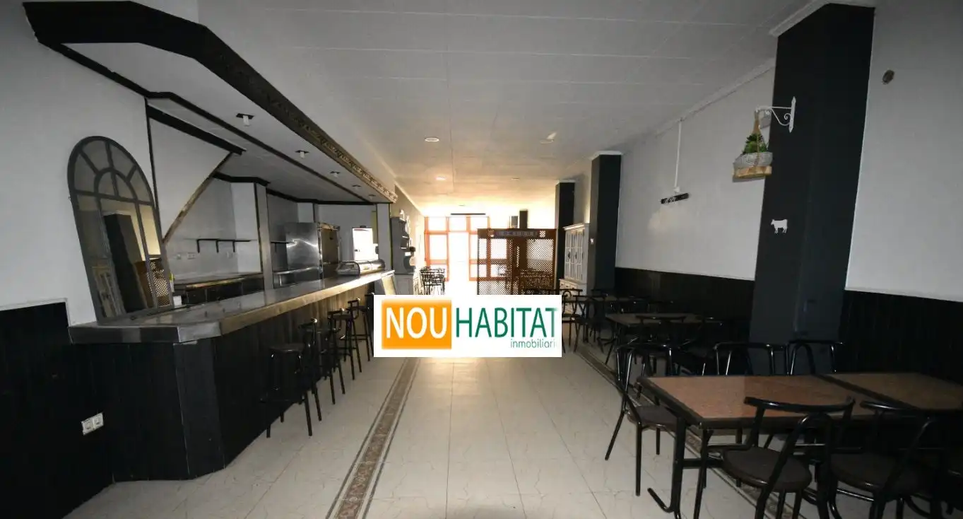 Local comercial en venda a Montserrat, imagen 2