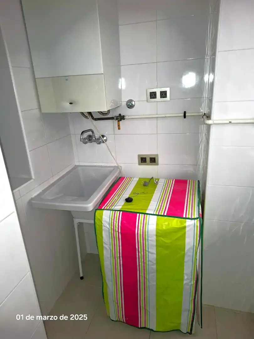Baño de Apartamento en venta en Murcia con Aire acondicionado, Calefacción y Amueblado