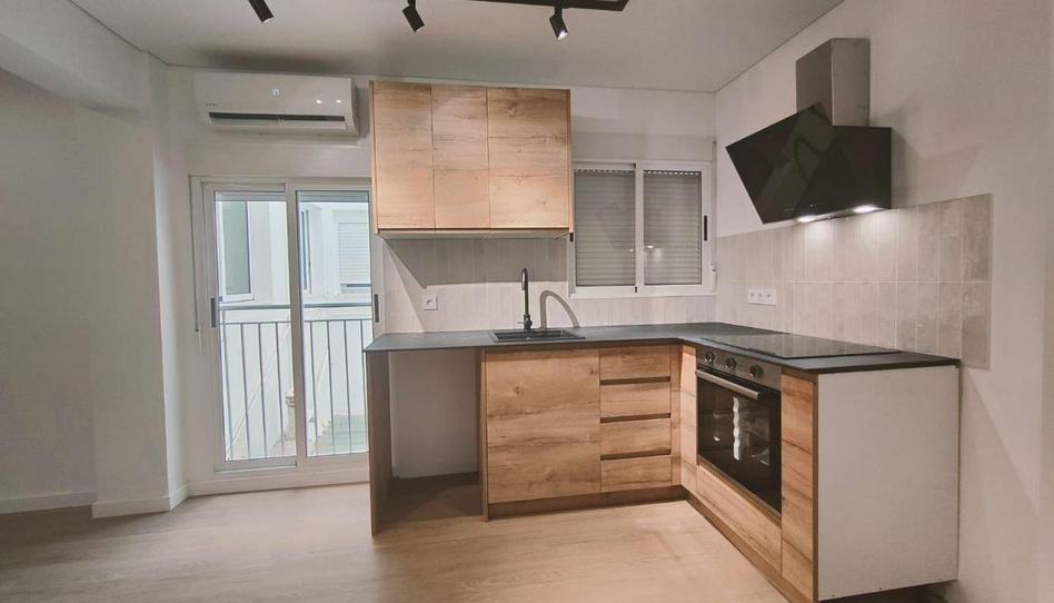 Foto 1 de Apartament en venda a Parc Central, Valencia