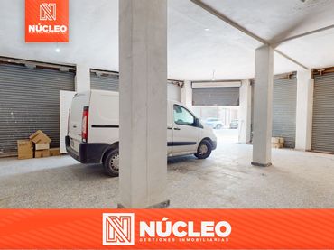 Locale commerciale in vendita a Carrer Andrés perpiñan