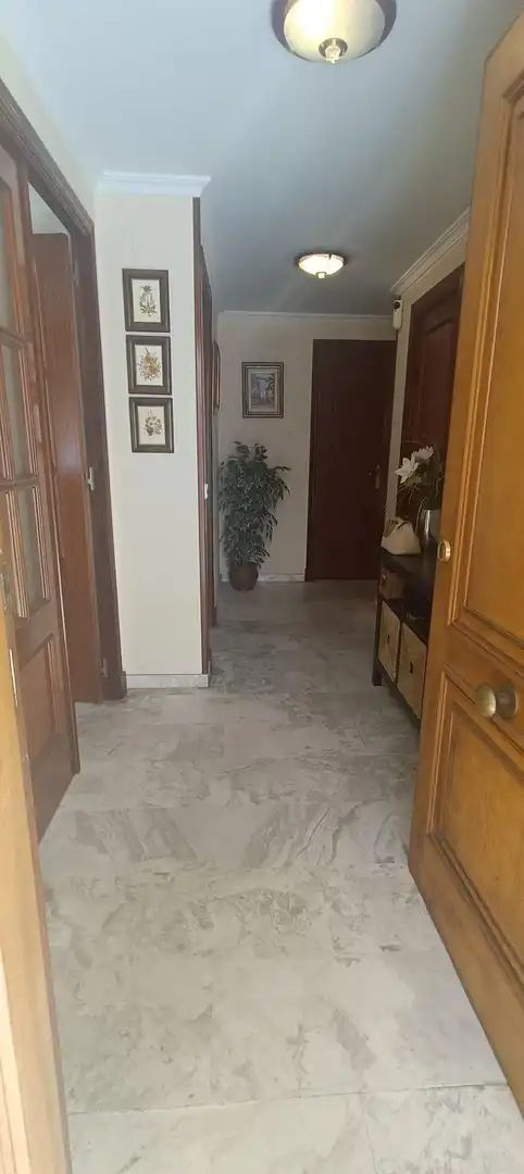 Casa adosada en venda en Algeciras amb Aire condicionat, Moblat i Alarma