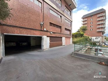 Aparcamiento en venta en Ugarteburu Jose Maria Kalea