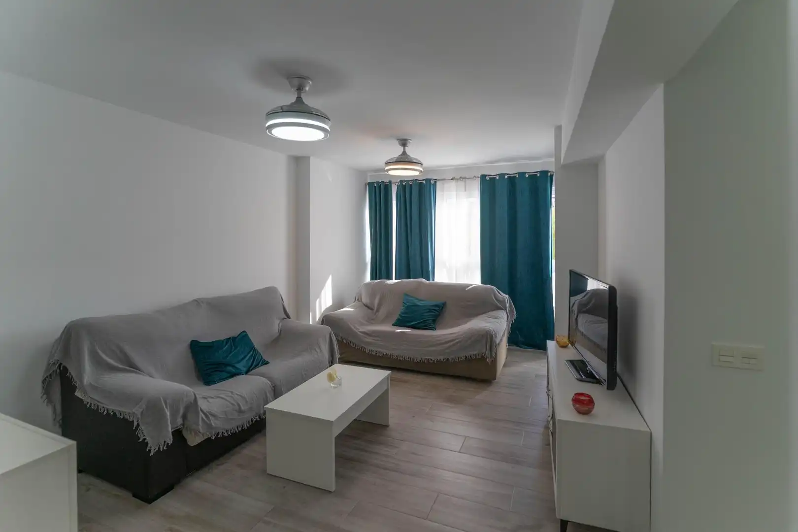 Dormitori de Pis de lloguer en Alhaurín El Grande amb Moblat