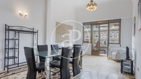 Foto 2 von Wohnung zur Miete in Pl. de L'ajuntament, Sant Francesc, Valencia Capital