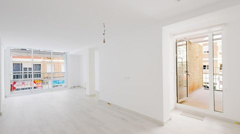Foto 3 de Piso en venta en Calle Trafalgar, Girón - Las Delicias, Málaga Capital