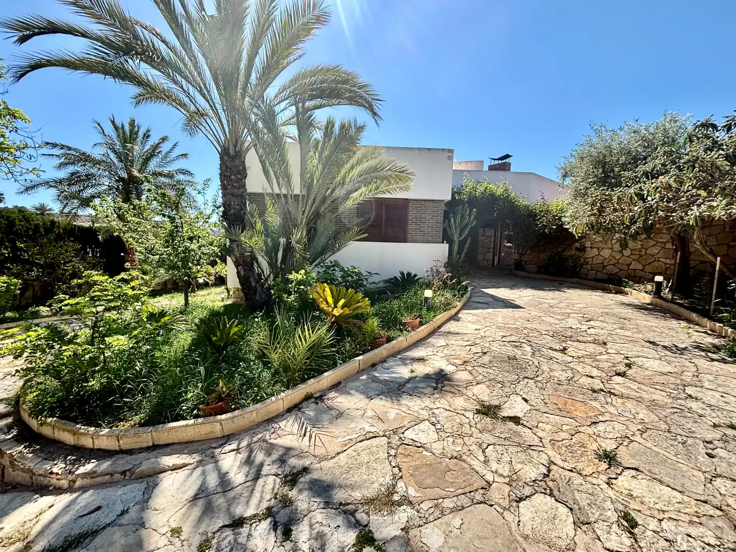 Jardí de Casa o xalet en venda en Alicante / Alacant amb Jardí privat, Terrassa i Traster