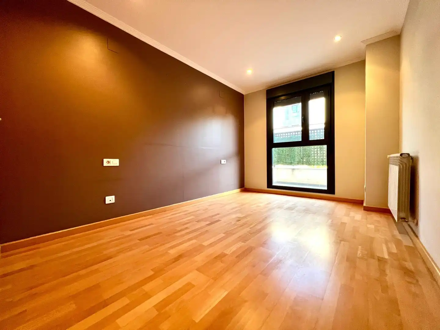 Planta baja de alquiler en Núcleo Urbano