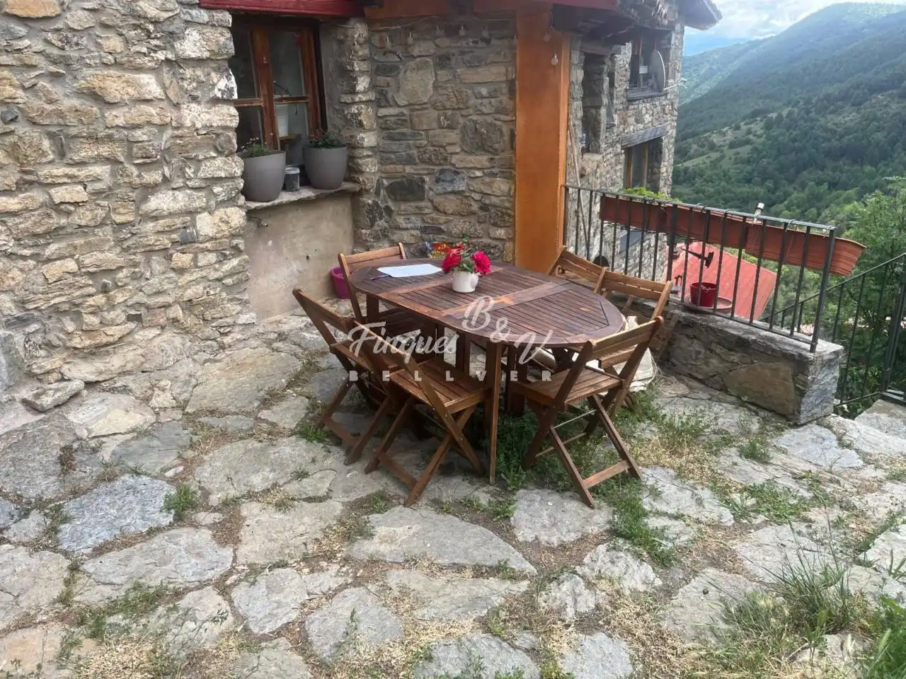 Terrassa de Casa o xalet en venda en El Pont de Bar amb Calefacció, Jardí privat i Parquet