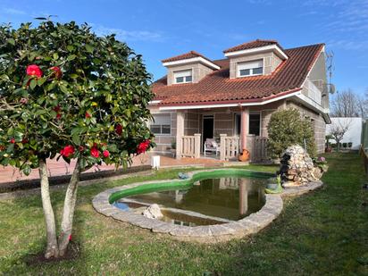 Jardí de Casa o xalet en venda en  Madrid Capital amb Calefacció, Jardí privat i Terrassa