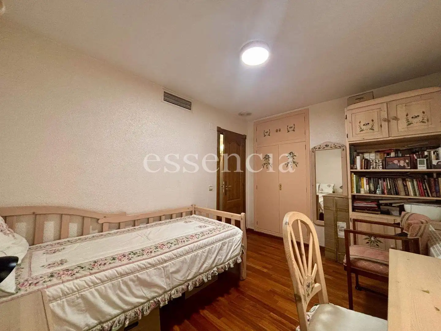 Bedroom of Flat for sale in Gandia  with Air Conditioner, Terrace and Balcony