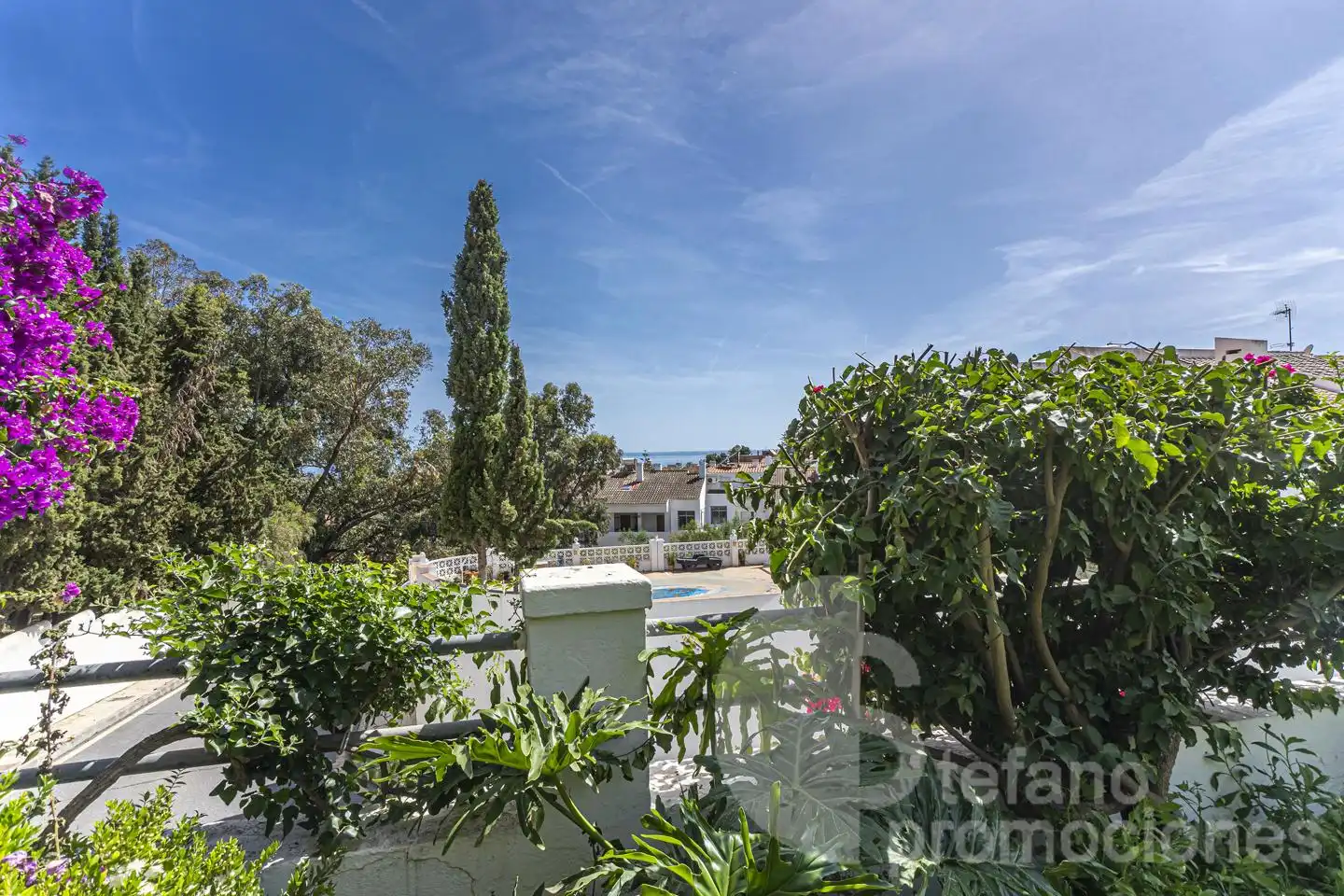 Exterior view of Detached homes for sale in Málaga  with Air Conditioner, Private garden and Terrace