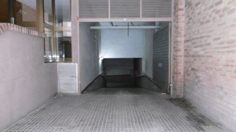 Plaza de parking en zona Temple, para vehículo grande