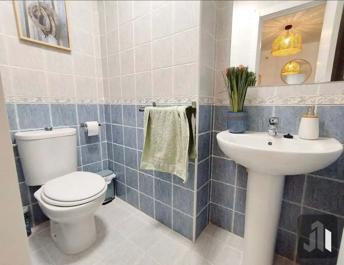 Bathroom of Duplexes for sale in Chilches