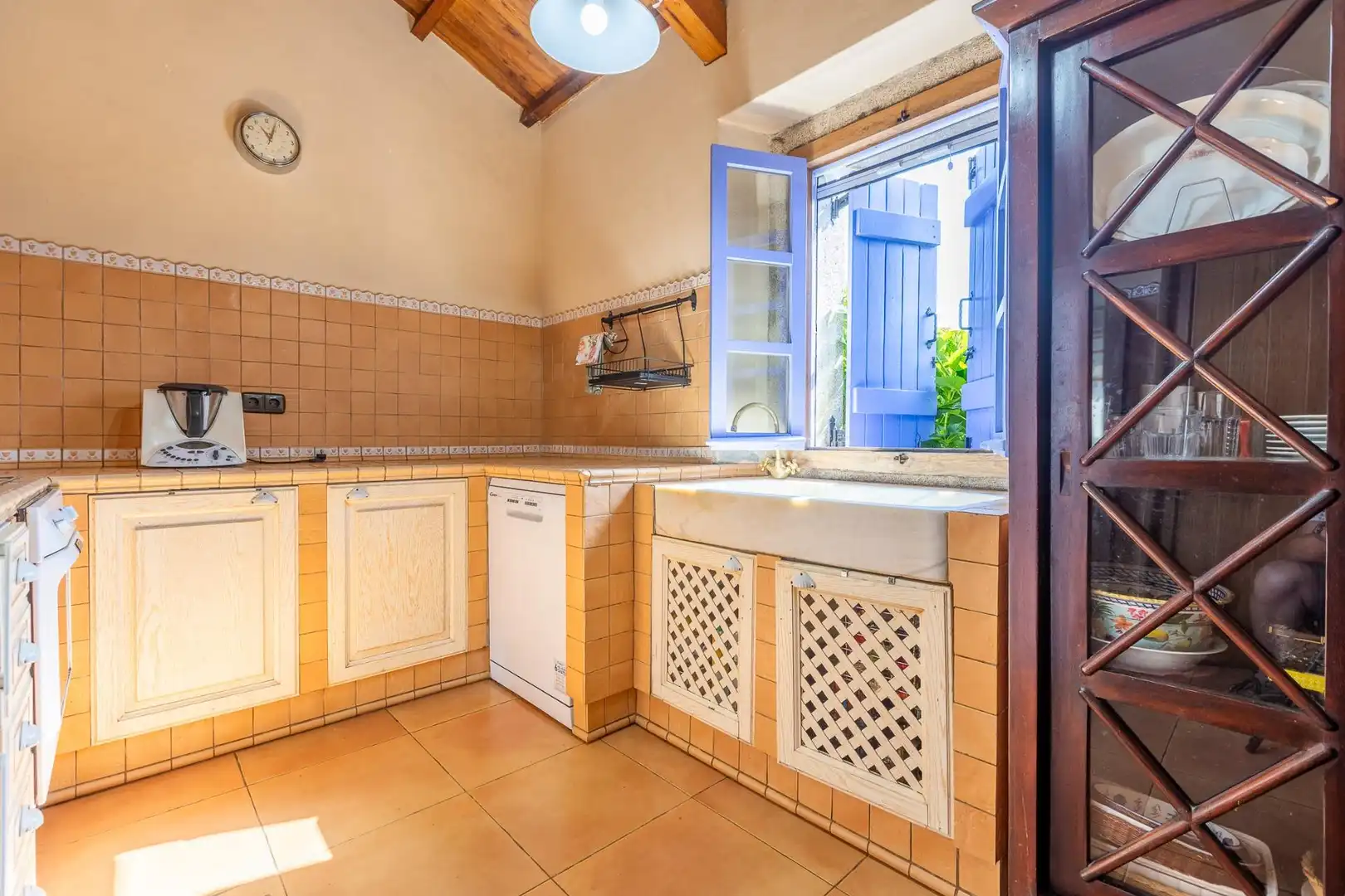 Cocina de Casa o chalet en venta en O Pino  con Calefacción, Jardín privado y Terraza