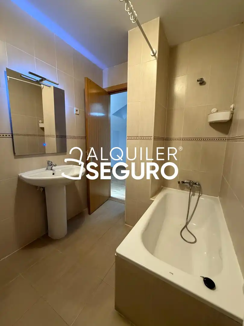 Baño de Piso de alquiler en Arganda del Rey con Aire acondicionado y Terraza