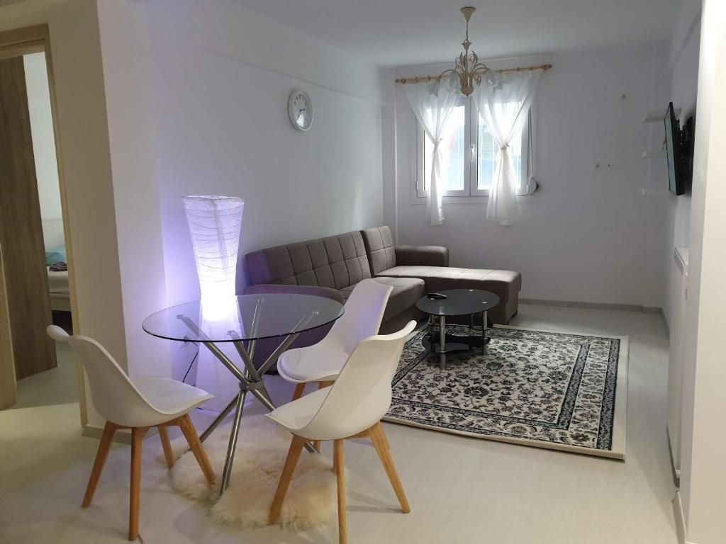 Piso de alquiler en Calle Cristóbal Colón, 10, Los Jardines de Marbella - La Ermita